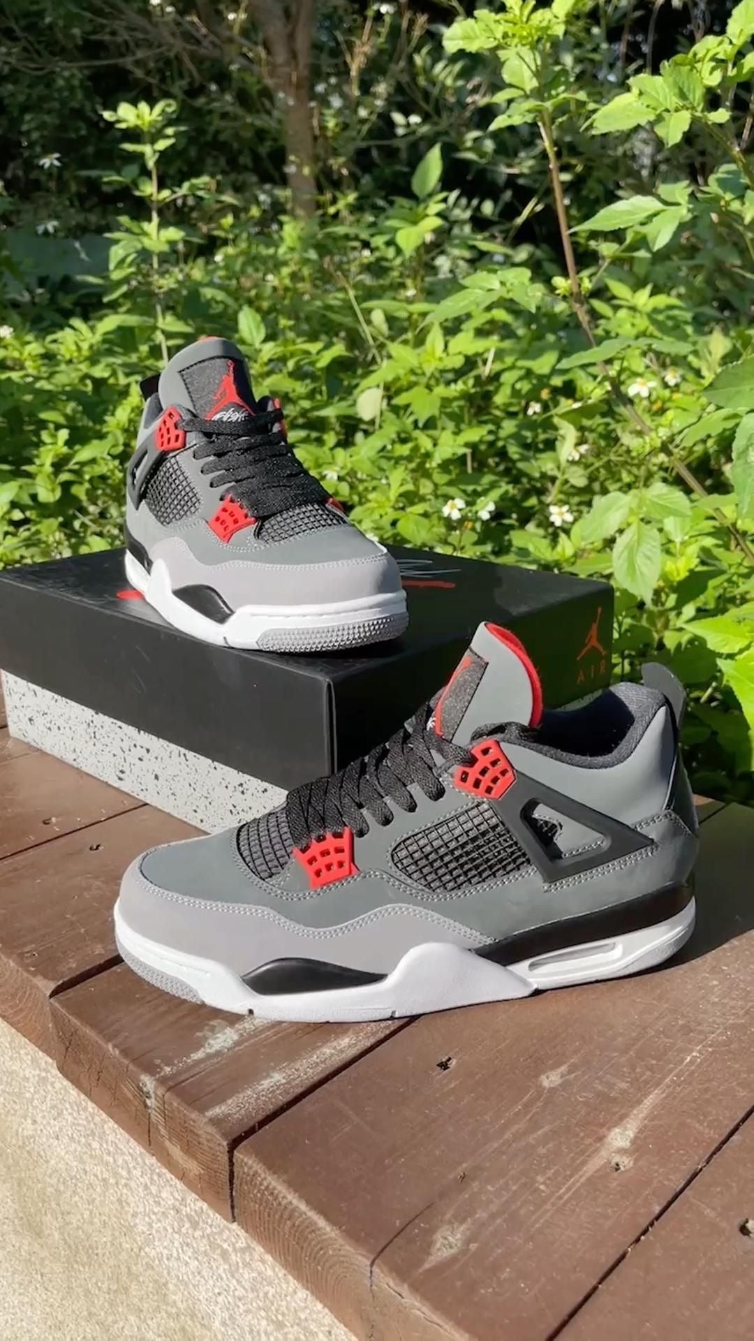 Jordan Retro INFRARED